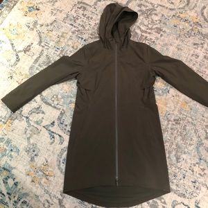 Lululemon rain jacket